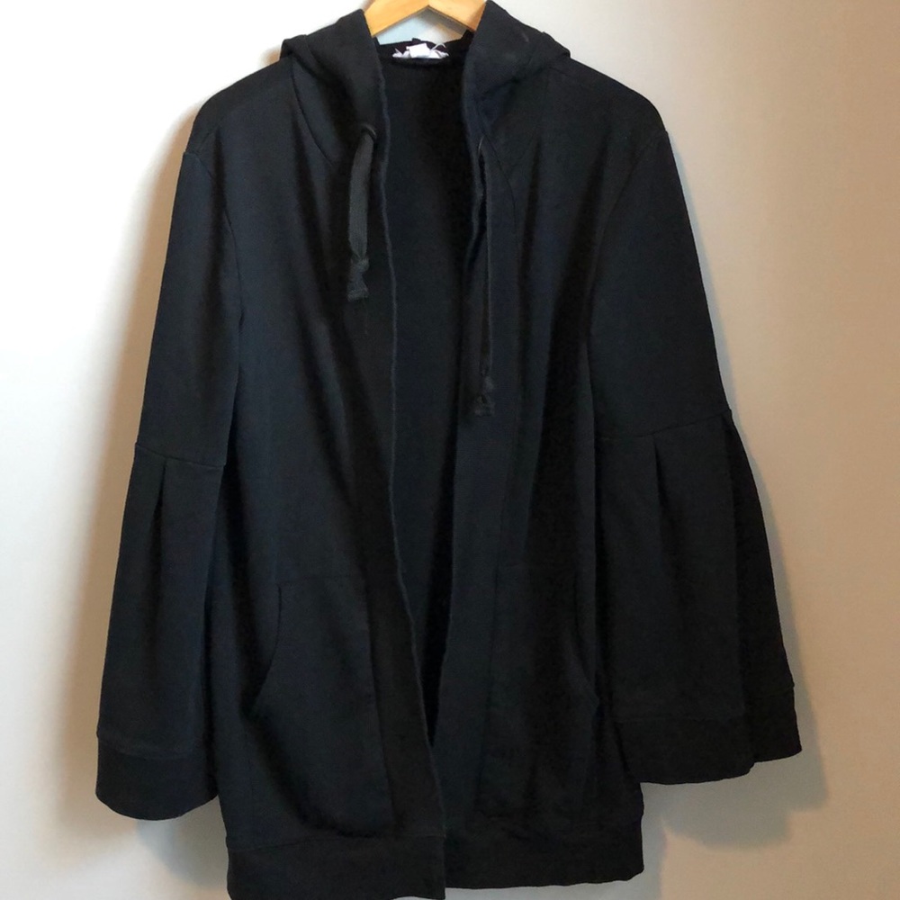 Love Riche • black sweatshirt hooded jacket